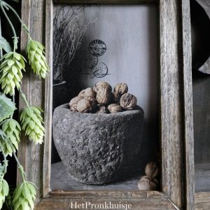 Afbeelding in lijst. Noten. 20x30cm
